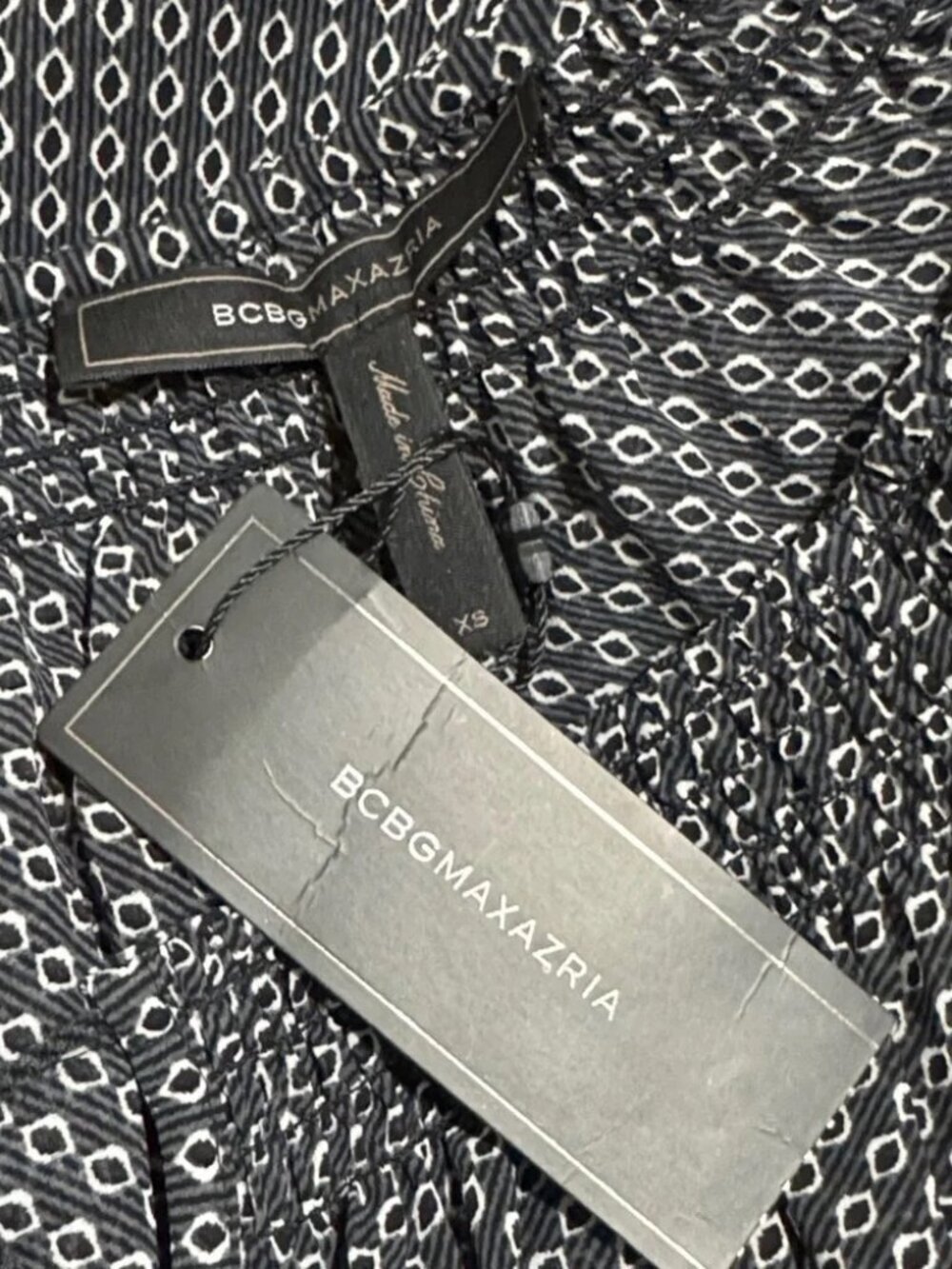 NWT BCBGMaxAzria Black and white printed shift dress Tassel tie neckline - Picture 8 of 8